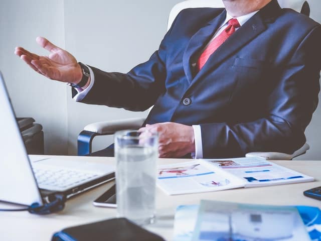 You are currently viewing Dress Code for your online Meetings